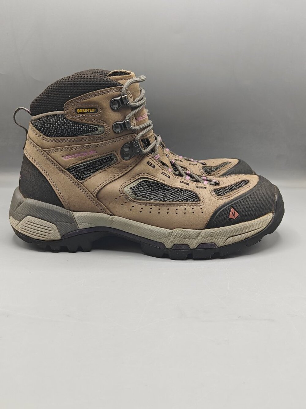 Vasque Breeze 2.0 Mid GTX Women's Hiking Boots Size 10.5 M Waterproof Vibram 747